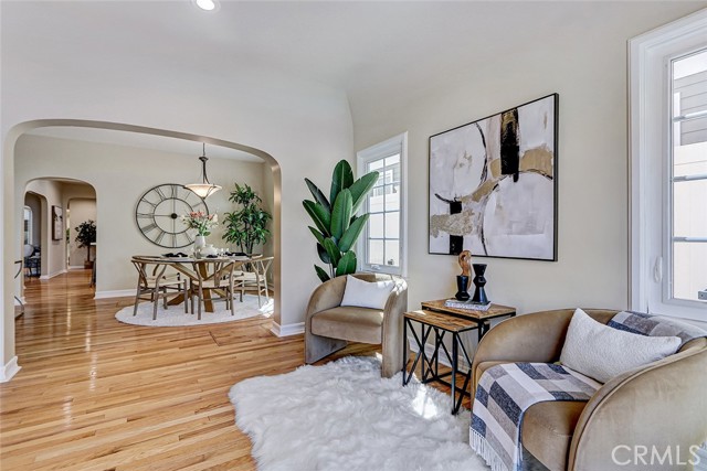 Detail Gallery Image 21 of 75 For 104 Saint Joseph Ave, Long Beach,  CA 90803 - 5 Beds | 3 Baths