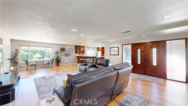 524 S Rancho Simi Drive, Covina CA: https://media.crmls.org/medias/d35638fd-9ca9-4198-ba6a-e4eac015c894.jpg