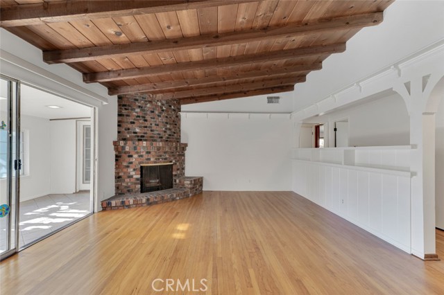 Detail Gallery Image 5 of 37 For 15930 Tuba St, North Hills,  CA 91343 - 3 Beds | 2 Baths