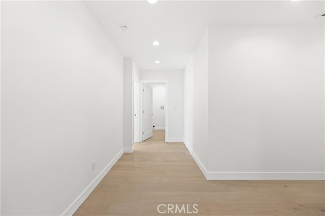 3991 Hubert Avenue, Los Angeles CA: https://media.crmls.org/medias/d356d4ca-9d67-417e-8632-8169df9418db.jpg