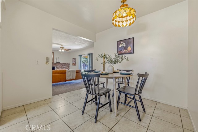 Detail Gallery Image 5 of 37 For 688 Elise Ct, Merced,  CA 95340 - 3 Beds | 2 Baths
