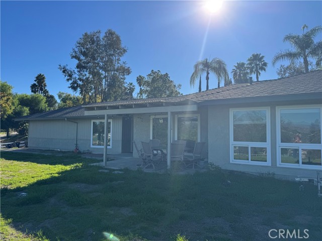 Detail Gallery Image 3 of 24 For 15521 Saddleback Rd, Woodcrest,  CA 92506 - 3 Beds | 2 Baths