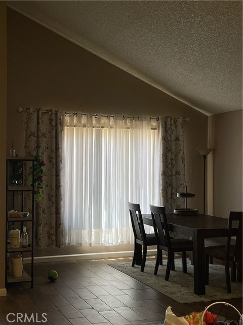 36964 Spanish Broom Drive, Palmdale CA: https://media.crmls.org/medias/d3589117-2105-4fa7-b74c-d568bf3312fd.jpg