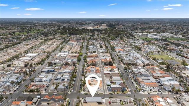 228 20th Street, Huntington Beach CA: https://media.crmls.org/medias/d358bcf7-26b4-4df9-b60e-ea5bd3863a9f.jpg