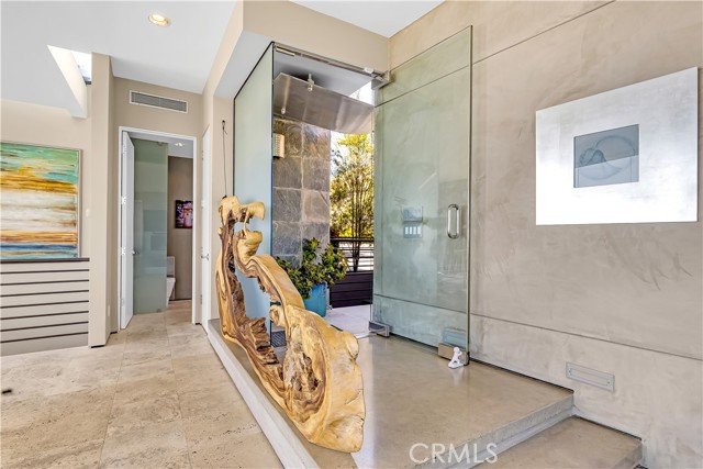 Detail Gallery Image 12 of 61 For 31411 Ceanothus Dr, Laguna Beach,  CA 92651 - 3 Beds | 2/1 Baths