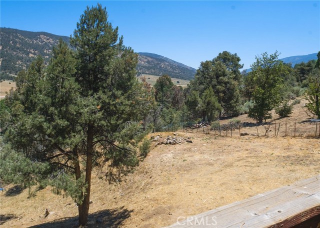 Detail Gallery Image 10 of 14 For 1324 Pinetree Dr, Frazier Park,  CA 93225 - 3 Beds | 2/1 Baths