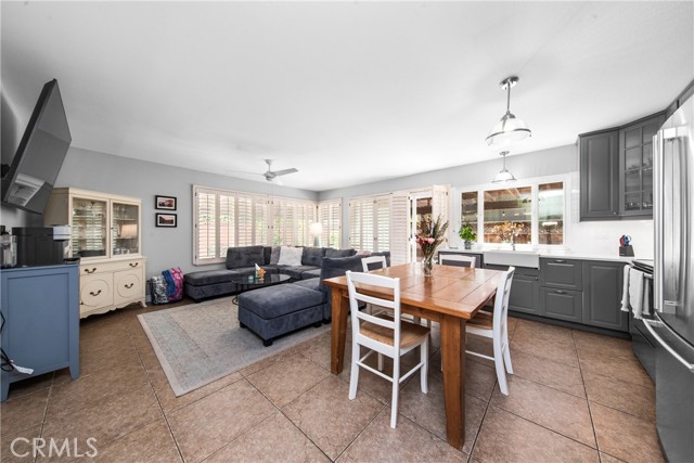 2060 Belgrave Court, Simi Valley CA: https://media.crmls.org/medias/d359874b-a100-49a9-a0b6-727f5ab8e864.jpg