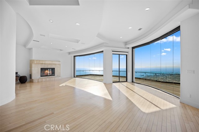 Detail Gallery Image 5 of 45 For 648 Mystic Vw, Laguna Beach,  CA 92651 - 5 Beds | 3/2 Baths