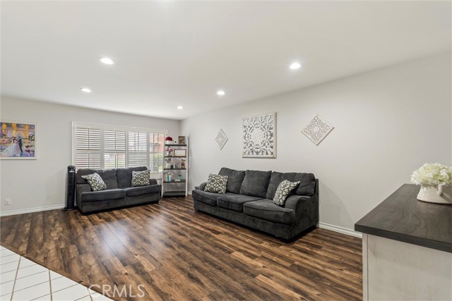 Detail Gallery Image 5 of 18 For 1409 Dalmatia Dr, San Pedro,  CA 90732 - 3 Beds | 2/1 Baths