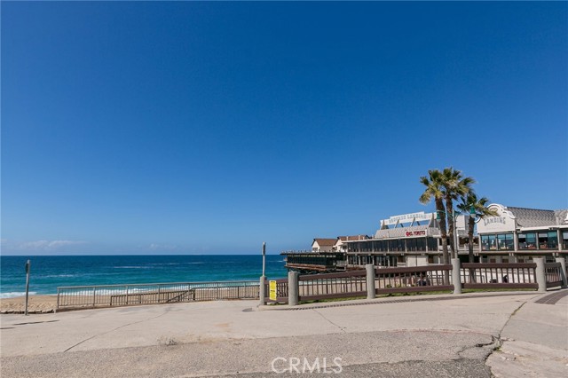 Detail Gallery Image 27 of 44 For 660 the Village #204,  Redondo Beach,  CA 90277 - 1 Beds | 1 Baths