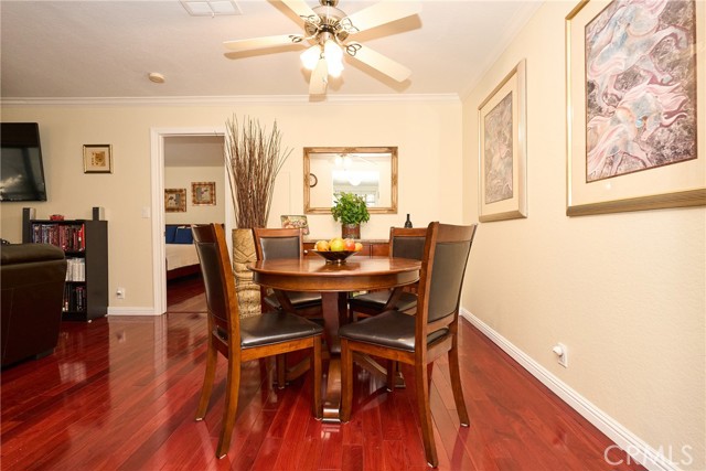 25591 Indian Hill Lane, Laguna Hills CA: https://media.crmls.org/medias/d35b0ca3-1e8d-4023-a2d5-fe88454fc9fd.jpg