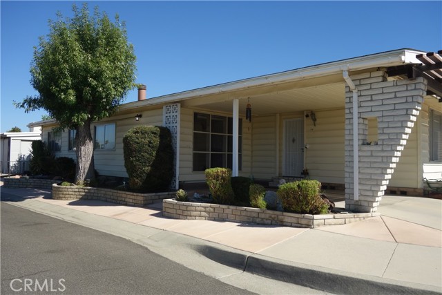 Detail Gallery Image 3 of 44 For 1430 W Johnston Ave, Hemet,  CA 92543 - 2 Beds | 2 Baths