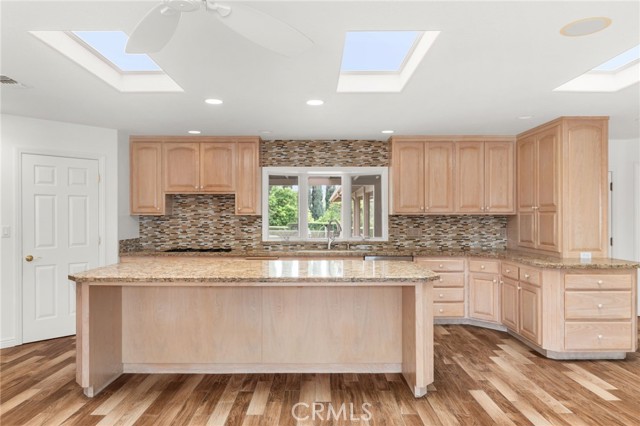 Detail Gallery Image 10 of 40 For 30587 Los Altos, Redlands,  CA 92373 - 4 Beds | 2/1 Baths