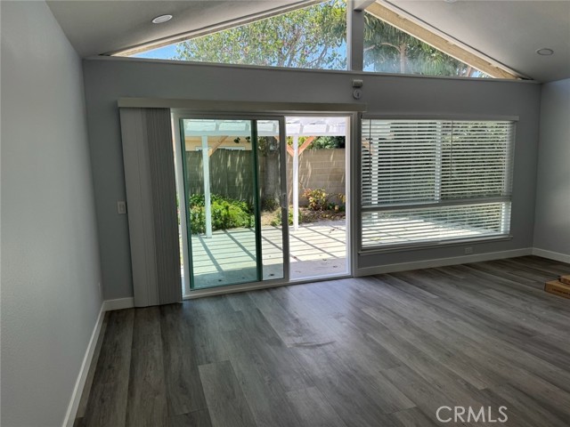 6047 James Alan ST