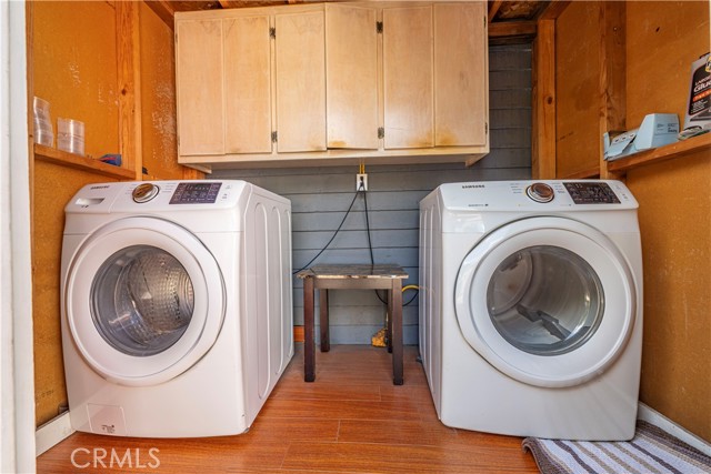 765 E 52nd Place, Los Angeles CA: https://media.crmls.org/medias/d35fad2b-7b16-4da7-a807-1ceb2976d257.jpg