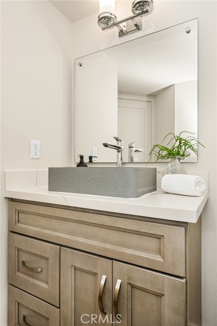 Detail Gallery Image 37 of 60 For 11 Thunder Trl #6,  Irvine,  CA 92614 - 4 Beds | 2/1 Baths