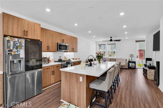 773 Grable S Circle, Orange CA: https://media.crmls.org/medias/d3608f27-5f99-490f-8847-b2cffcd55b6e.jpg