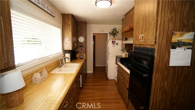 Detail Gallery Image 23 of 39 For 16519 Minnehaha, Granada Hills,  CA 91344 - 3 Beds | 2 Baths