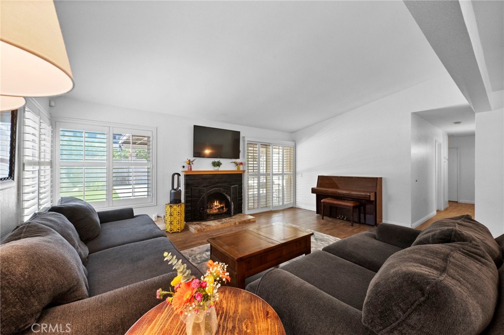 MLS #IG25218235 image #21