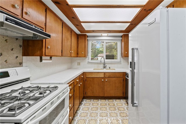 Detail Gallery Image 8 of 24 For 4470 Cayucos Ave, Atascadero,  CA 93422 - 3 Beds | 2 Baths