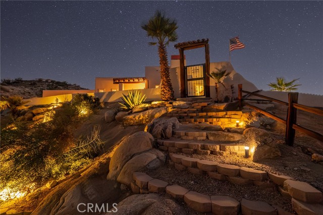 57045 Plaza Del Amigo, Yucca Valley CA: https://media.crmls.org/medias/d362de1a-31f2-4e91-9123-e0ab765897f3.jpg