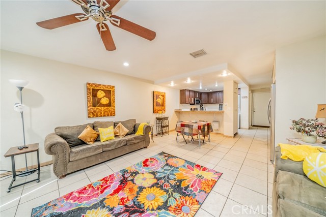 Detail Gallery Image 7 of 40 For 936 Fairway Dr #24,  Colton,  CA 92324 - 2 Beds | 2 Baths