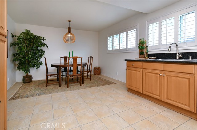 Detail Gallery Image 32 of 64 For 6265 Canoga #53,  Woodland Hills,  CA 91367 - 2 Beds | 2/1 Baths