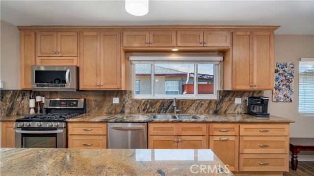 5215 E Monlaco Road, Long Beach CA: https://media.crmls.org/medias/d363fe3b-2ef1-48f6-a161-2f53d38b416a.jpg