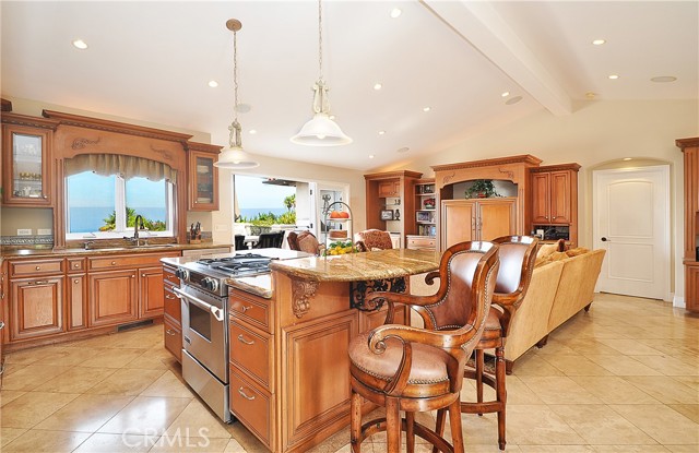 Detail Gallery Image 9 of 26 For 1525 Chelsea Rd, Palos Verdes Estates,  CA 90274 - 4 Beds | 4 Baths