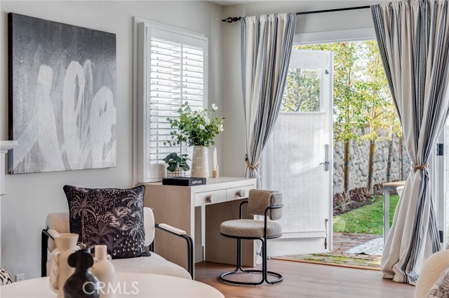 Detail Gallery Image 8 of 30 For 360 Diamond St, Laguna Beach,  CA 92651 - 4 Beds | 3 Baths