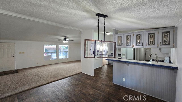 Detail Gallery Image 2 of 30 For 1512 E 5th St Spc 117, Ontario,  CA 91764 - 3 Beds | 2 Baths