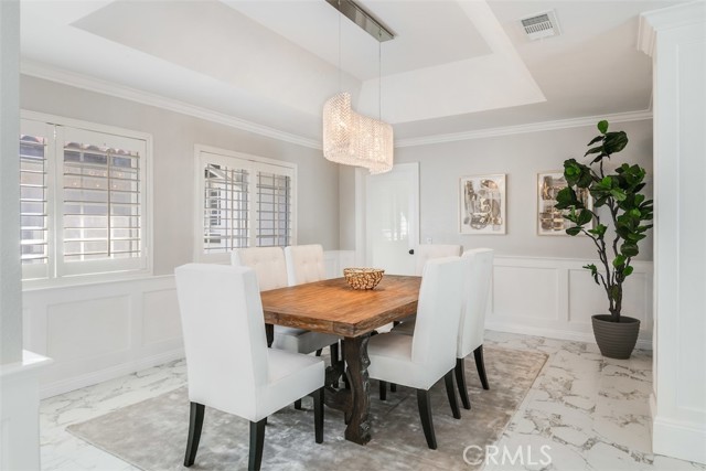 Dining room. Door leads into Kitchen