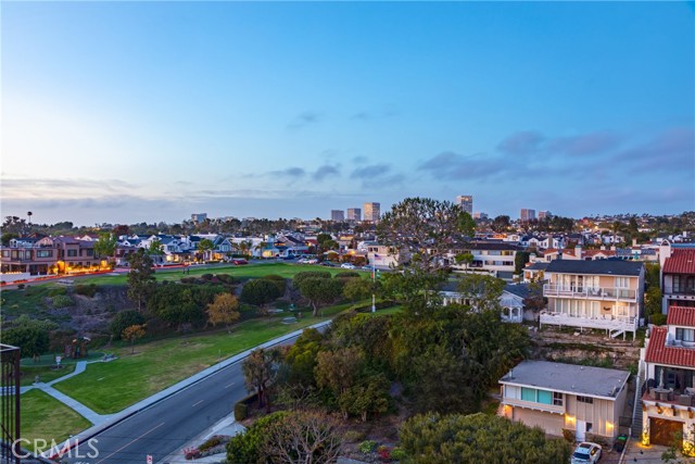 Detail Gallery Image 28 of 30 For 356 Dahlia Place, Corona Del Mar,  CA 92625 - 3 Beds | 3/2 Baths