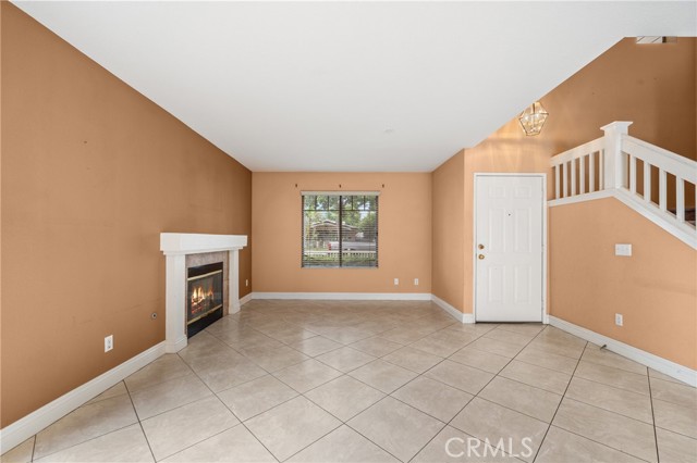 Detail Gallery Image 3 of 23 For 935 E Broadway, Anaheim,  CA 92805 - 3 Beds | 2/1 Baths