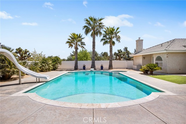 Detail Gallery Image 53 of 72 For 10978 El Centro Rd, Oak Hills,  CA 92344 - 4 Beds | 3 Baths