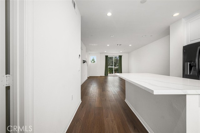 Detail Gallery Image 23 of 63 For 5860 Linden #8,  Long Beach,  CA 90805 - 3 Beds | 2/1 Baths