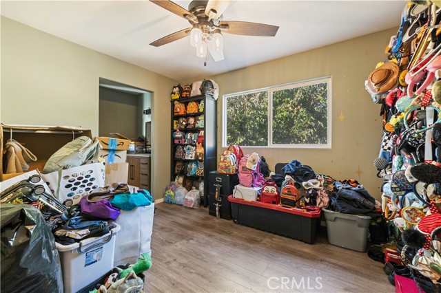 Detail Gallery Image 24 of 44 For 28975 Lotusgarden, Canyon Country,  CA 91387 - 4 Beds | 3 Baths