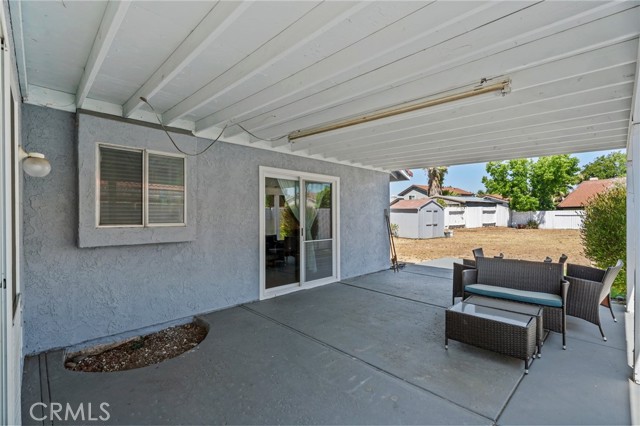 39427 Canyon Rim Circle, Temecula CA: https://media.crmls.org/medias/d367394a-6657-4da2-9e48-68bc3500b676.jpg