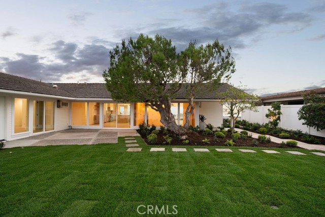 Detail Gallery Image 17 of 32 For 2719 Setting Sun, Corona Del Mar,  CA 92625 - 3 Beds | 2/1 Baths