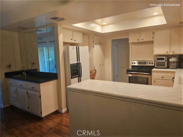 Detail Gallery Image 11 of 28 For 4718 Woodbend, San Bernardino,  CA 92407 - 2 Beds | 2 Baths