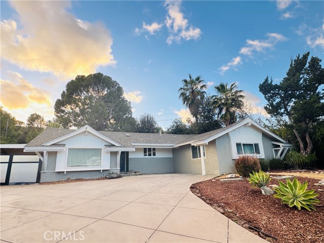 Detail Gallery Image 43 of 44 For 11905 Paso Robles, Granada Hills,  CA 91344 - 4 Beds | 3 Baths