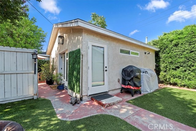 3751 Laurita Avenue, Pasadena CA: https://media.crmls.org/medias/d36b84c1-a641-485b-b1b8-5a4fac0c964e.jpg