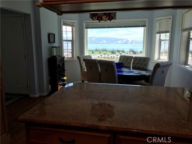 Detail Gallery Image 8 of 12 For 2055 Lakeshore Bld, Lakeport,  CA 95453 - 3 Beds | 2 Baths