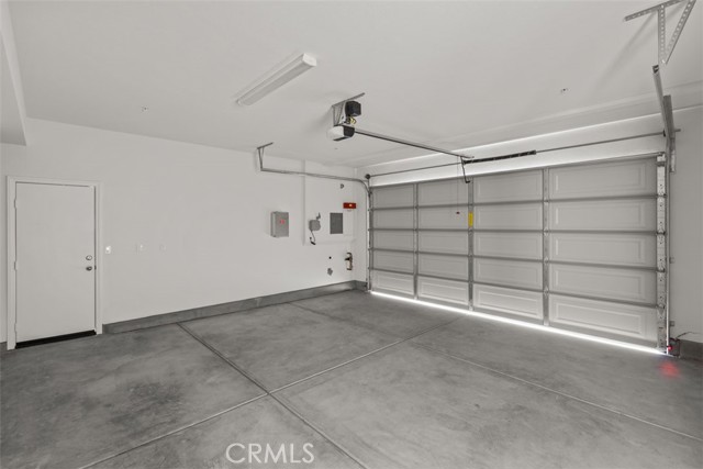 27341 Dunite Drive, Perris CA: https://media.crmls.org/medias/d36d16ae-4a20-4f5b-9b49-424a50c2564c.jpg
