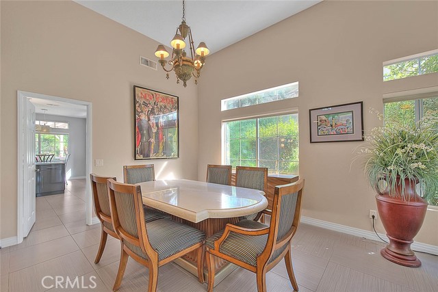 Detail Gallery Image 14 of 71 For 16049 Pinnacle, Chino Hills,  CA 91709 - 4 Beds | 2/1 Baths