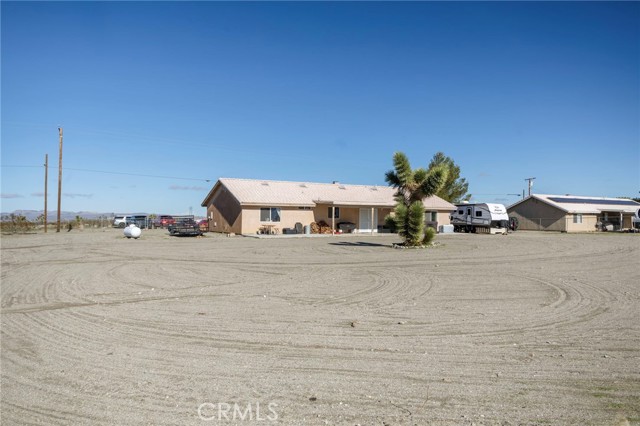 4265 Camellia, Phelan CA: https://media.crmls.org/medias/d36d6a23-41ab-4322-995c-4e0e66b3b1bc.jpg