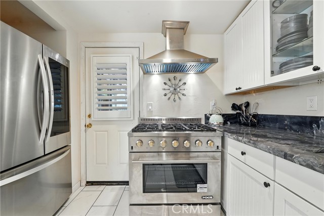 373 Redwood Lane, Crestline CA: https://media.crmls.org/medias/d36dd17a-3f1c-4d73-a67d-18aa100bae7a.jpg