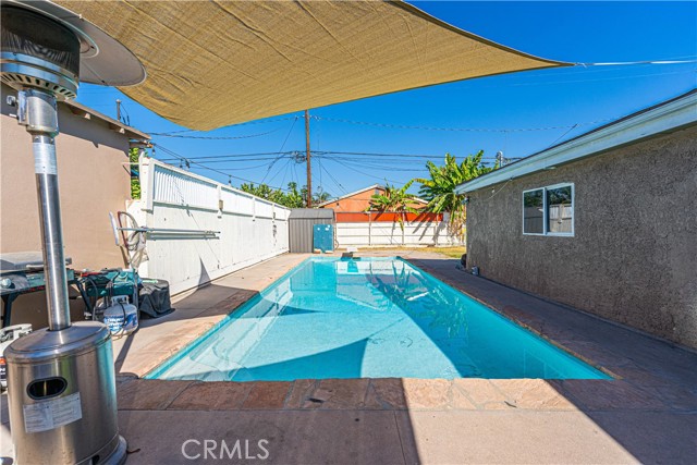 1915 E 55th Street, Long Beach CA: https://media.crmls.org/medias/d36e07e3-acf4-4197-890a-74043024854a.jpg