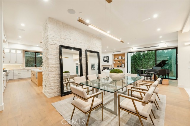 Detail Gallery Image 20 of 56 For 5136 Nagle Ave, Sherman Oaks,  CA 91423 - 6 Beds | 6/2 Baths