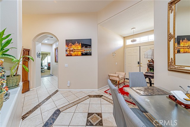 Detail Gallery Image 3 of 28 For 24172 Calle Artino, Murrieta,  CA 92562 - 3 Beds | 2 Baths